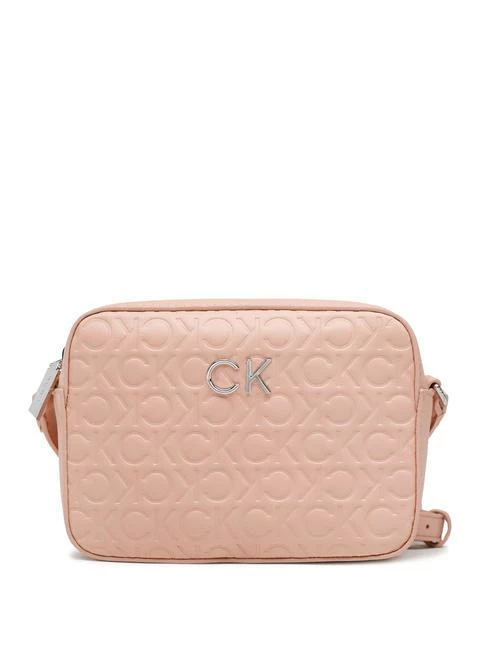 CALVIN KLEIN RE-LOCK EMBOSSED Camera Bag A Tracolla 2 CALVIN KLEIN RE-LOCK EMBOSSED Camera Bag A Tracolla - immagine 2