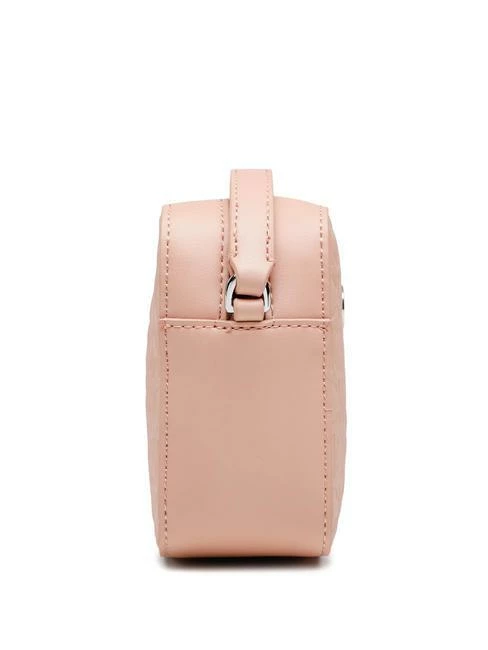 CALVIN KLEIN RE-LOCK EMBOSSED Camera Bag A Tracolla 4 CALVIN KLEIN RE-LOCK EMBOSSED Camera Bag A Tracolla - immagine 4