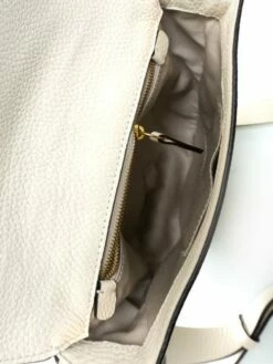 COCCINELLE JOSEPHINE Borsa Triangolare A Tracolla -Guess Vendita coccinelle josephine borsa triangolare a tracolla white white 8059978444998 2