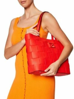 GUESS LIBERTY CITY Shopper A Spalla -Guess Vendita guess liberty city shopper a spalla papavero 7618483979275 4