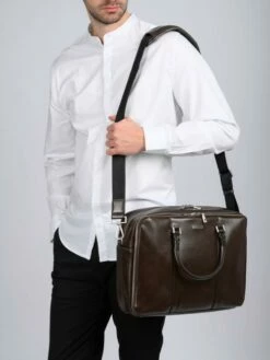 GUESS SCALA Cartella Porta Pc 14" -Guess Vendita guess scala cartella porta pc 14 dark brown 7624302741398 4