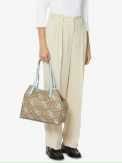 GUESS VIKKY M Shopping Bag Con Pochette -Guess Vendita guess vikky m shopping bag con pochette latte logo ice blue 190231722632 4