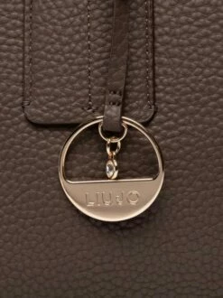 LIUJO TAMIKA Shopping Bag A Spalla Charm Logato -Guess Vendita liujo tamika shopping bag a spalla charm logato moro light 8057590175139 2