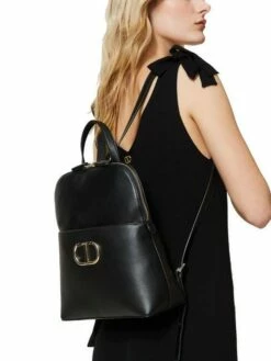 TWINSET OVAL T Zaino Piatto -Guess Vendita twinset oval t zaino piatto nero 8052860653133 4