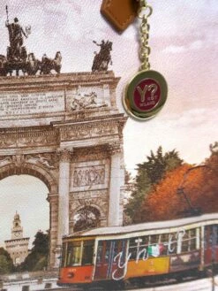 YNOT YESBAG Shopping Bag Square -Guess Vendita ynot yesbag shopping bag square autumn milano 8059392183626 3